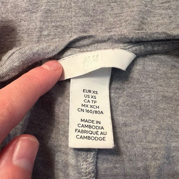 3 for $30! H&M grey midi dress. Size xs - Picture 3 of 7